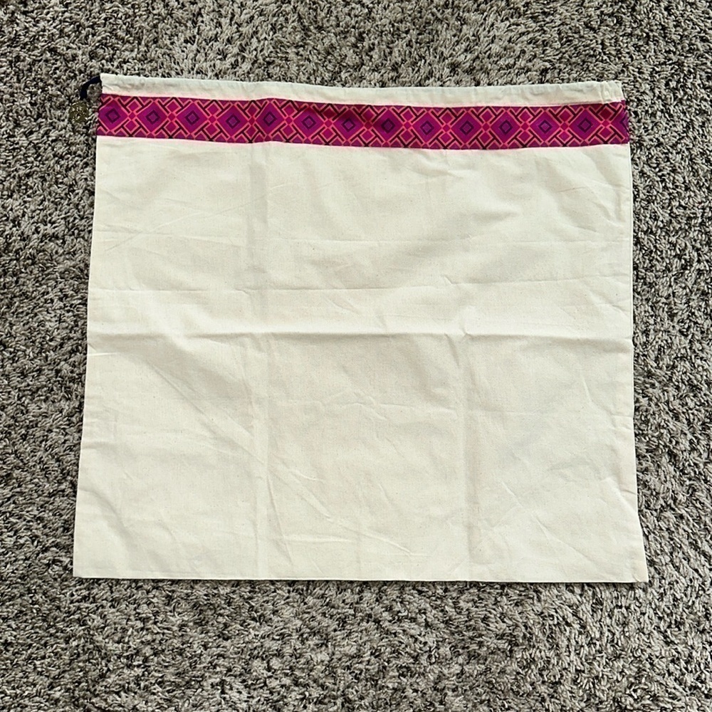 TORY BURCH Dustbag Dust Bag Cover Off-White Cotton w Gold Tone Charm ~ 21" x 21"